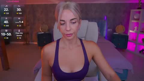 Bella online show from July 23, 1:42 pm