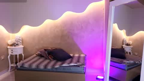 bellarooux online show from January 9, 11:57 am