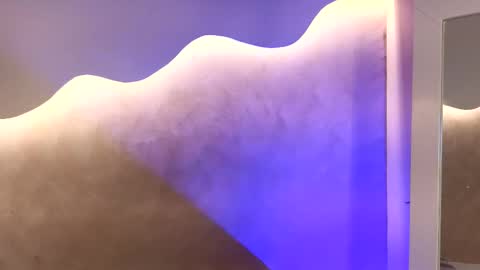 bellarooux online show from February 3, 12:10 pm