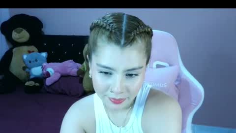 Snapshot of bellatrix_colen chatting on June 24, 9:58 pm Aleja online show from June 24, 9:58 pm
