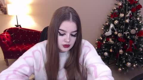 Snapshot of bellaveller chatting on December 17, 3:28 pm BellaVeller online show from December 17, 3:28 pm
