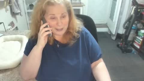 Bellavoca online show from November 10, 10:42 pm