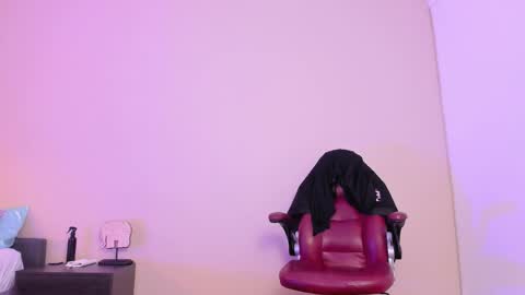 Bella Wild online show from March 17, 12:08 pm