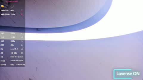 Snapshot of bellawoods_ chatting on April 27, 2:31 am laukyubey online show from April 27, 2:31 am