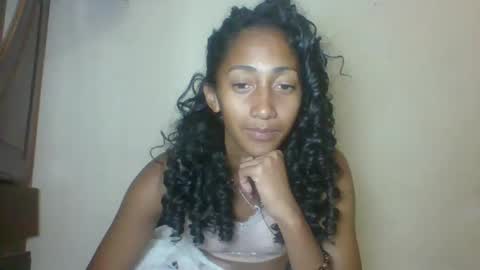 Snapshot of belle_annah chatting on May 10, 4:56 pm belle_annah online show from May 10, 4:56 pm