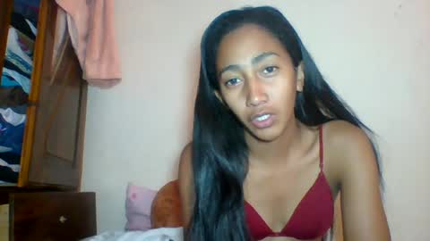 Snapshot of belle_annah chatting on June 29, 6:41 am belle_annah online show from June 29, 6:41 am