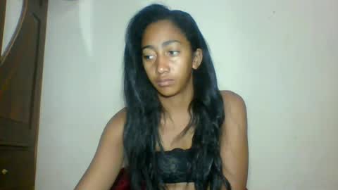 Snapshot of belle_annah chatting on July 4, 1:17 pm belle_annah online show from July 4, 1:17 pm