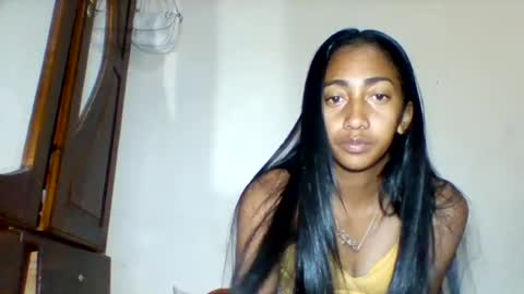 Snapshot of belle_annah chatting on July 23, 1:58 am belle_annah online show from July 23, 1:58 am