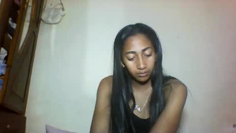 Snapshot of belle_annah chatting on July 27, 4:03 pm belle_annah online show from July 27, 4:03 pm