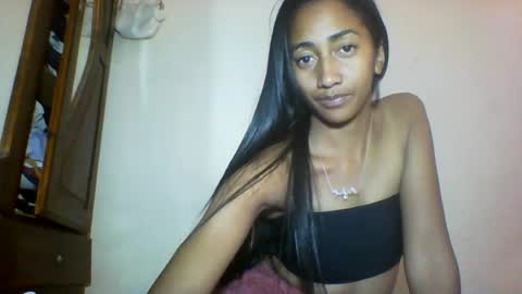 Snapshot of belle_annah chatting on July 28, 4:19 am belle_annah online show from July 28, 4:19 am