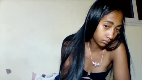 Snapshot of belle_annah chatting on July 30, 2:43 am belle_annah online show from July 30, 2:43 am