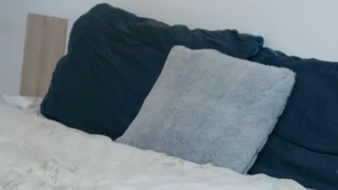 Snapshot of belle_blondy chatting on July 24, 3:32 pm belle_blondy online show from July 24, 3:32 pm