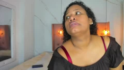 belle online show from April 4, 11:51 am