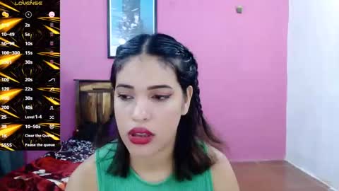 Snapshot of belle_katty000 chatting on October 30, 7:14 pm SOFIA online show from October 30, 7:14 pm