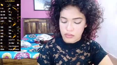 Snapshot of belle_katty000 chatting on October 31, 7:04 pm SOFIA online show from October 31, 7:04 pm