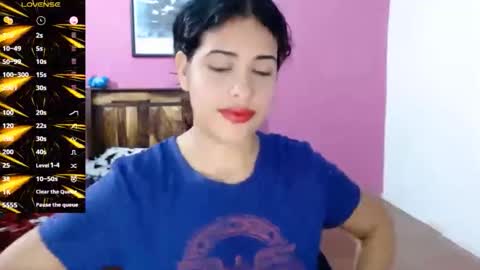 Snapshot of belle_katty000 chatting on November 14, 11:46 pm SOFIA online show from November 14, 11:46 pm