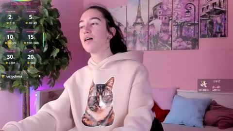 Bella online show from September 24, 1:25 pm