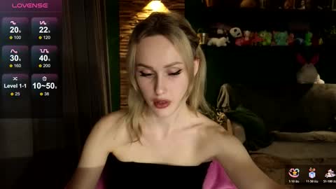 Snapshot of belle_vill chatting on November 17, 11:16 am Belle online show from November 17, 11:16 am