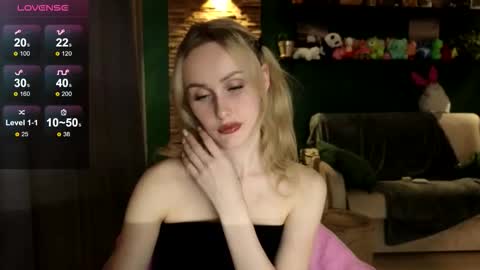 Snapshot of belle_vill chatting on November 19, 10:15 am Belle online show from November 19, 10:15 am