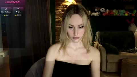 Snapshot of belle_vill chatting on November 25, 2:17 pm Belle online show from November 25, 2:17 pm