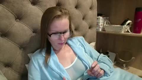 Amelia online show from October 5, 5:44 pm