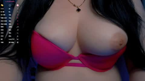 Hello I am kind friendly and cute girl online show from May 28, 10:40 pm