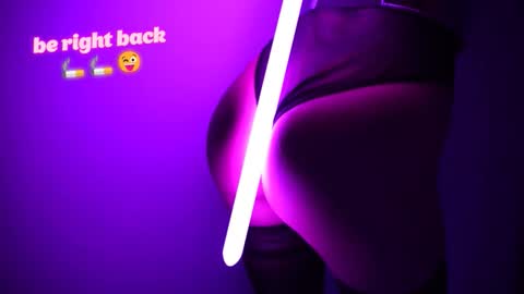 Your Annabelle Wolf  online show from February 17, 3:40 pm