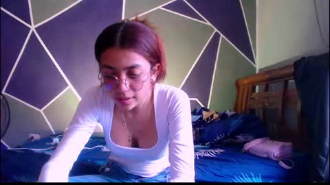 bellota bunny online show from April 27, 6:39 pm