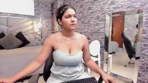Belly online show from October 8, 4:15 pm