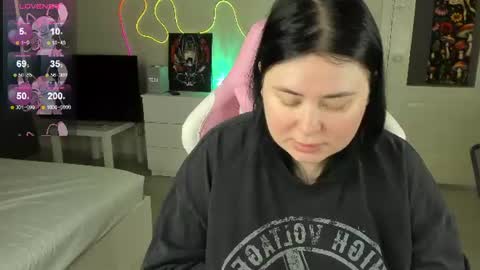 LinaBoo online show from August 1, 8:57 am