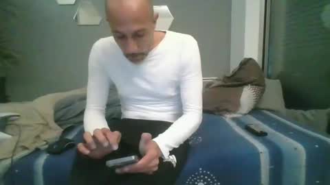 Snapshot of benbare13 chatting on February 5, 6:59 pm benbare13 online show from February 5, 6:59 pm