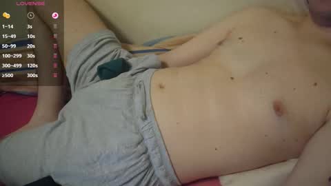 Snapshot of bencamjp chatting on October 1, 11:27 am Ben online show from October 1, 11:27 am