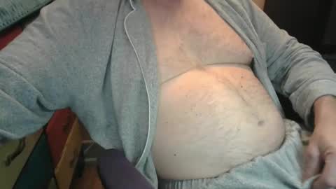 Snapshot of bendrinkin chatting on October 22, 3:29 am bendrinkin online show from October 22, 3:29 am