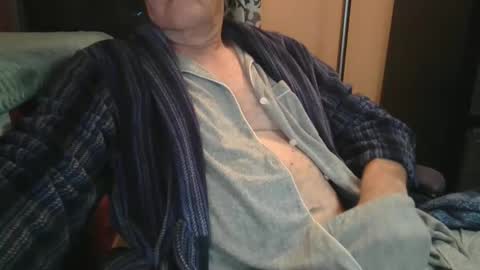 Snapshot of bendrinkin chatting on November 11, 10:04 am bendrinkin online show from November 11, 10:04 am