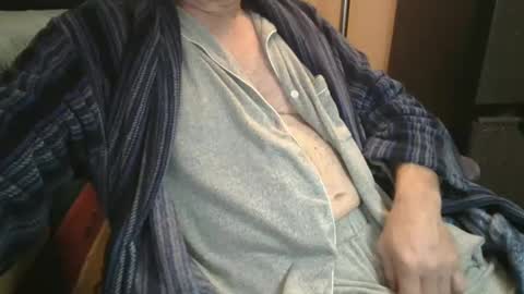 Snapshot of bendrinkin chatting on November 14, 10:03 am bendrinkin online show from November 14, 10:03 am