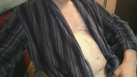 Snapshot of bendrinkin chatting on May 19, 9:04 am bendrinkin online show from May 19, 9:04 am