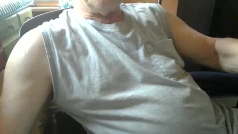 Snapshot of bendrinkin chatting on May 25, 9:54 pm bendrinkin online show from May 25, 9:54 pm