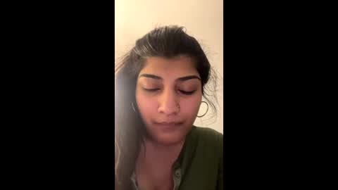bengalibaddie7_x online show from May 7, 12:49 am