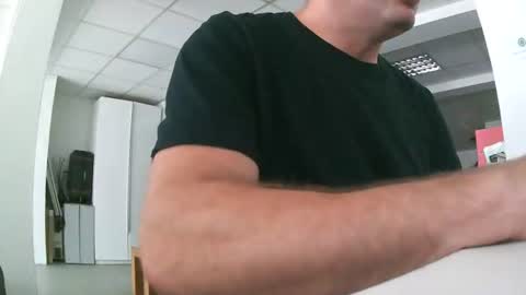 Robert  1984 online show from June 29, 6:52 am