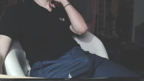 Snapshot of benijamin chatting on February 26, 12:16 am benijamin online show from February 26, 12:16 am