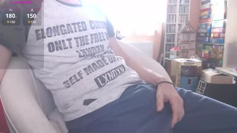 Snapshot of benijamin chatting on February 27, 12:23 pm benijamin online show from February 27, 12:23 pm