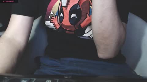 Snapshot of benijamin chatting on November 9, 10:08 pm benijamin online show from November 9, 10:08 pm