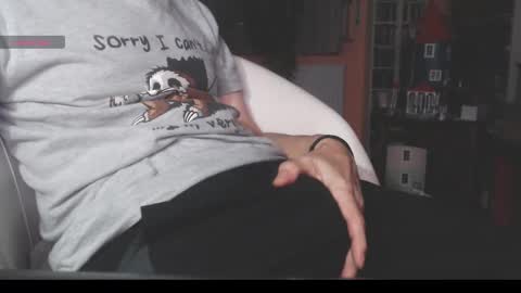 Snapshot of benijamin chatting on December 18, 11:00 pm benijamin online show from December 18, 11:00 pm