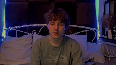 Benjamin online show from April 30, 8:26 pm