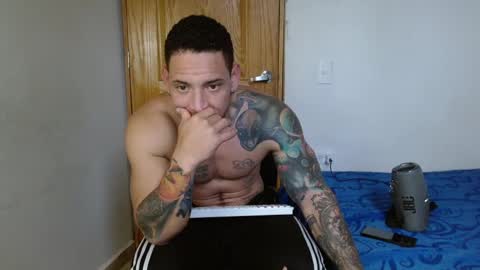 Snapshot of benjamin_isaac chatting on January 3, 10:08 pm benjamin_isaac online show from January 3, 10:08 pm