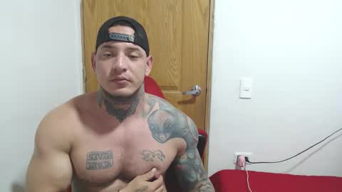 Snapshot of benjamin_isaac chatting on March 1, 12:23 am benjamin_isaac online show from March 1, 12:23 am