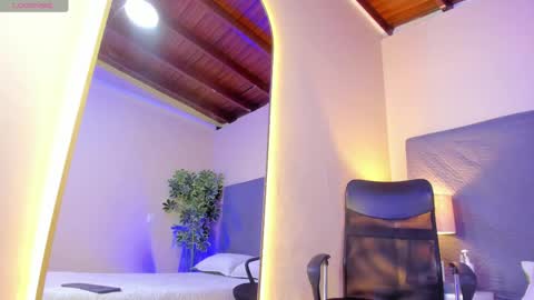 Snapshot of benjamin_more chatting on February 13, 4:00 am BENJAMIN online show from February 13, 4:00 am