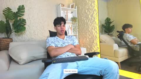 Snapshot of benjamin_more chatting on March 12, 5:46 am BENJAMIN online show from March 12, 5:46 am