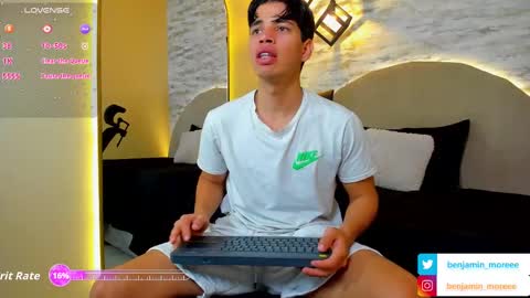 Snapshot of benjamin_more chatting on October 7, 3:20 pm BENJAMIN online show from October 7, 3:20 pm