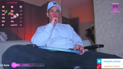 Snapshot of benjamin_more chatting on November 23, 7:57 pm BENJAMIN online show from November 23, 7:57 pm